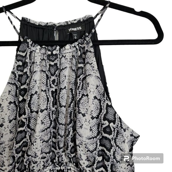 ❤️134 Express Animal Print Halter Tank Top - Picture 3 of 8